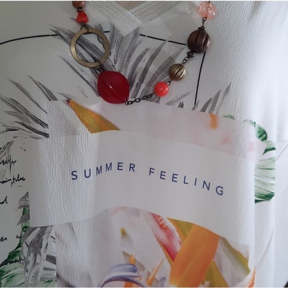 White Graphic Women's Top - Picture 3 of 10